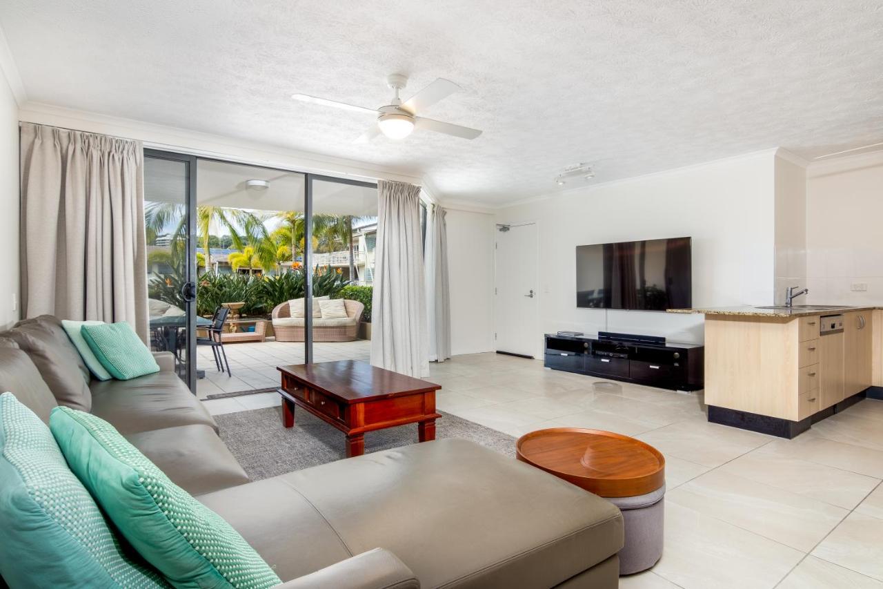 The Village Holiday Apartments At Burleigh Heads Gold Coast Kültér fotó