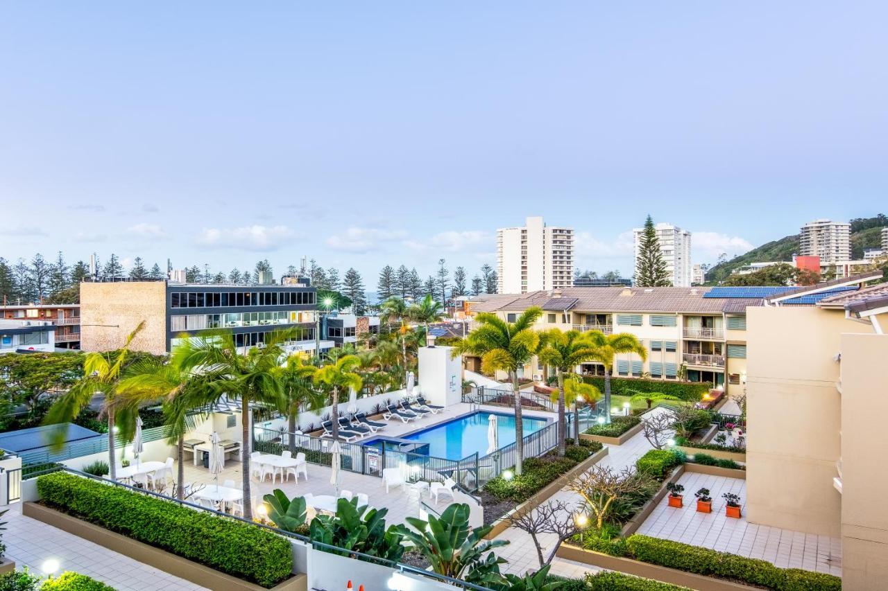 The Village Holiday Apartments At Burleigh Heads Gold Coast Kültér fotó